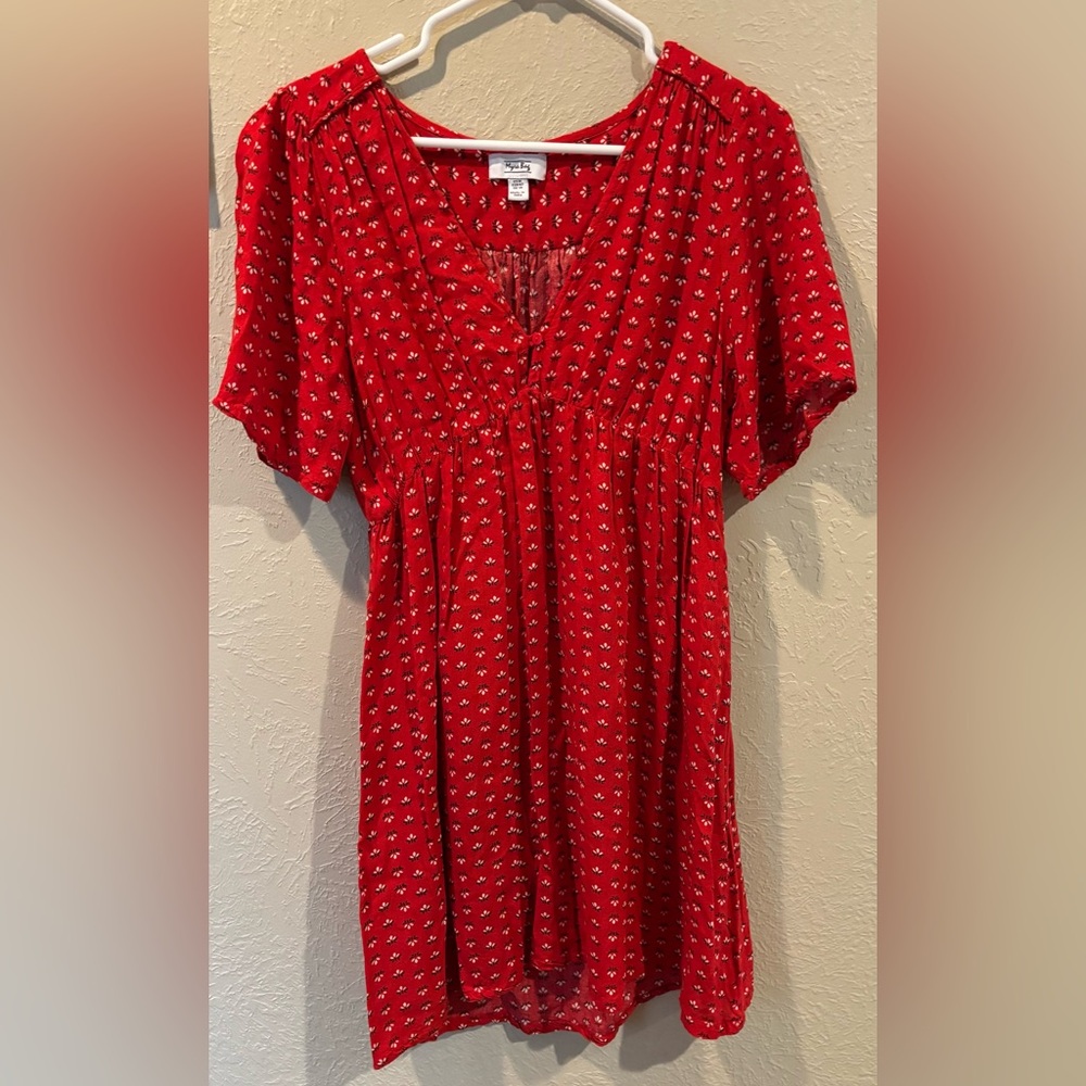Myra Bag red pattern dress. Size medium and it’s ready for Spring!!